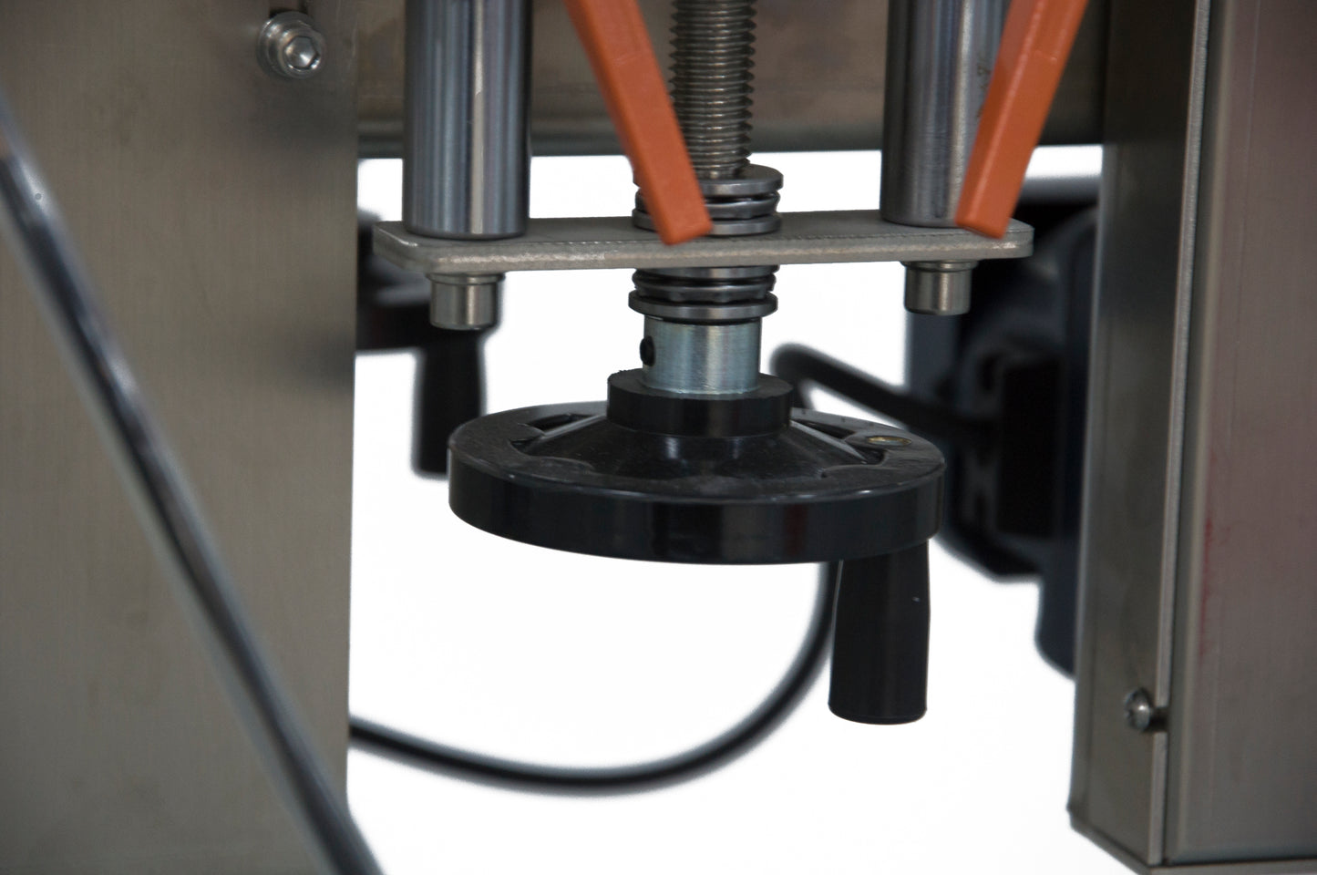 Fully Automatic Desktop Rolling Labeling Machine for Round Bottles TB-YP100C